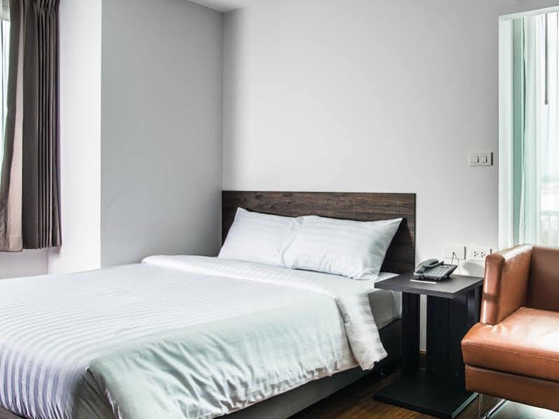 Winner Sriracha Serviced Apartment Si Racha Exterior foto
