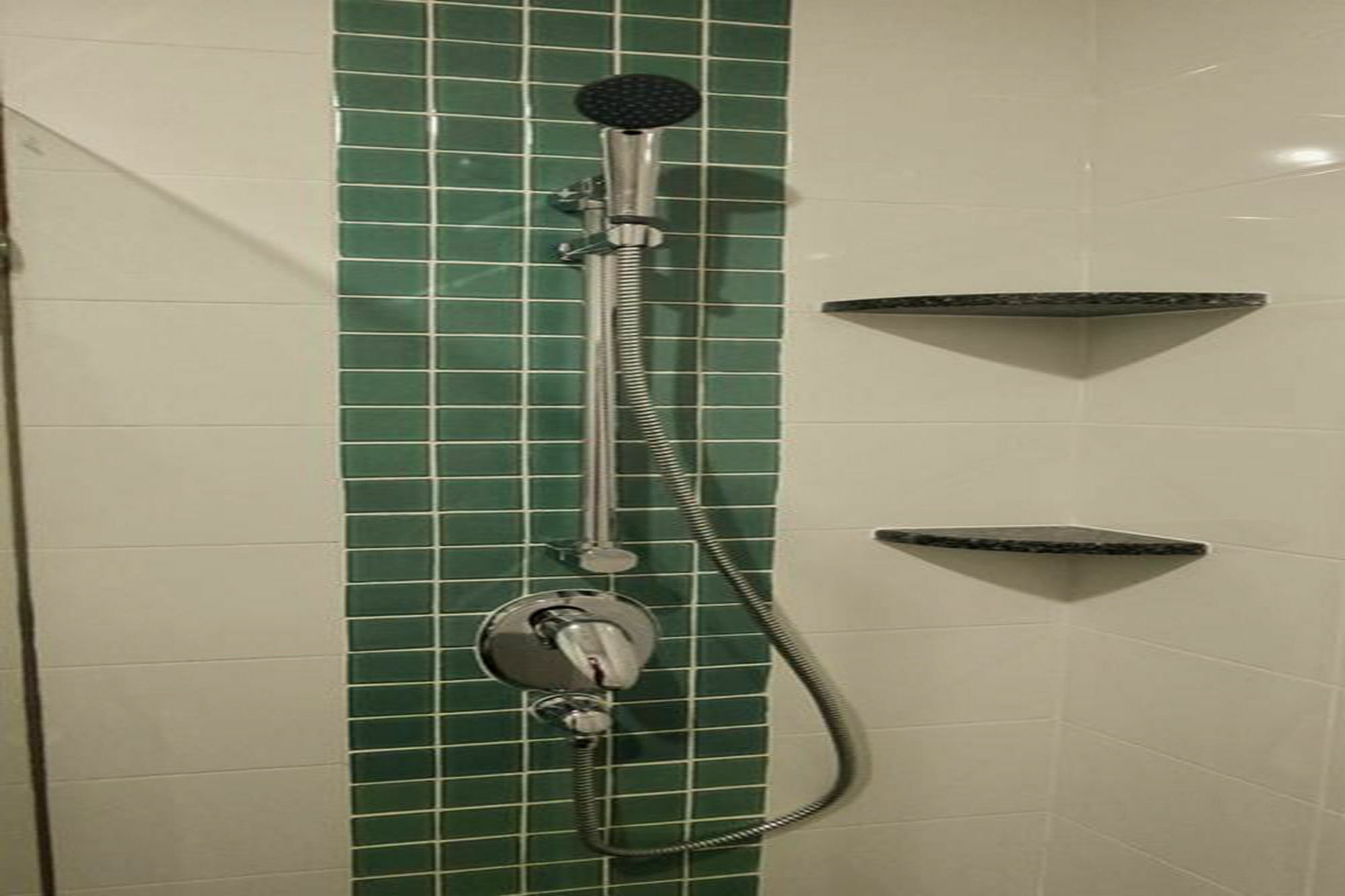 Winner Sriracha Serviced Apartment Si Racha Exterior foto