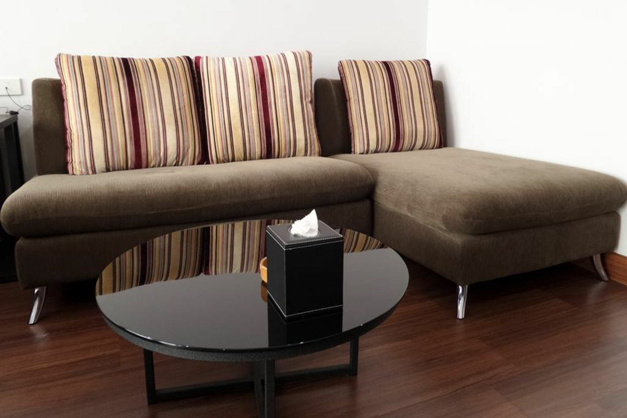 Winner Sriracha Serviced Apartment Si Racha Exterior foto
