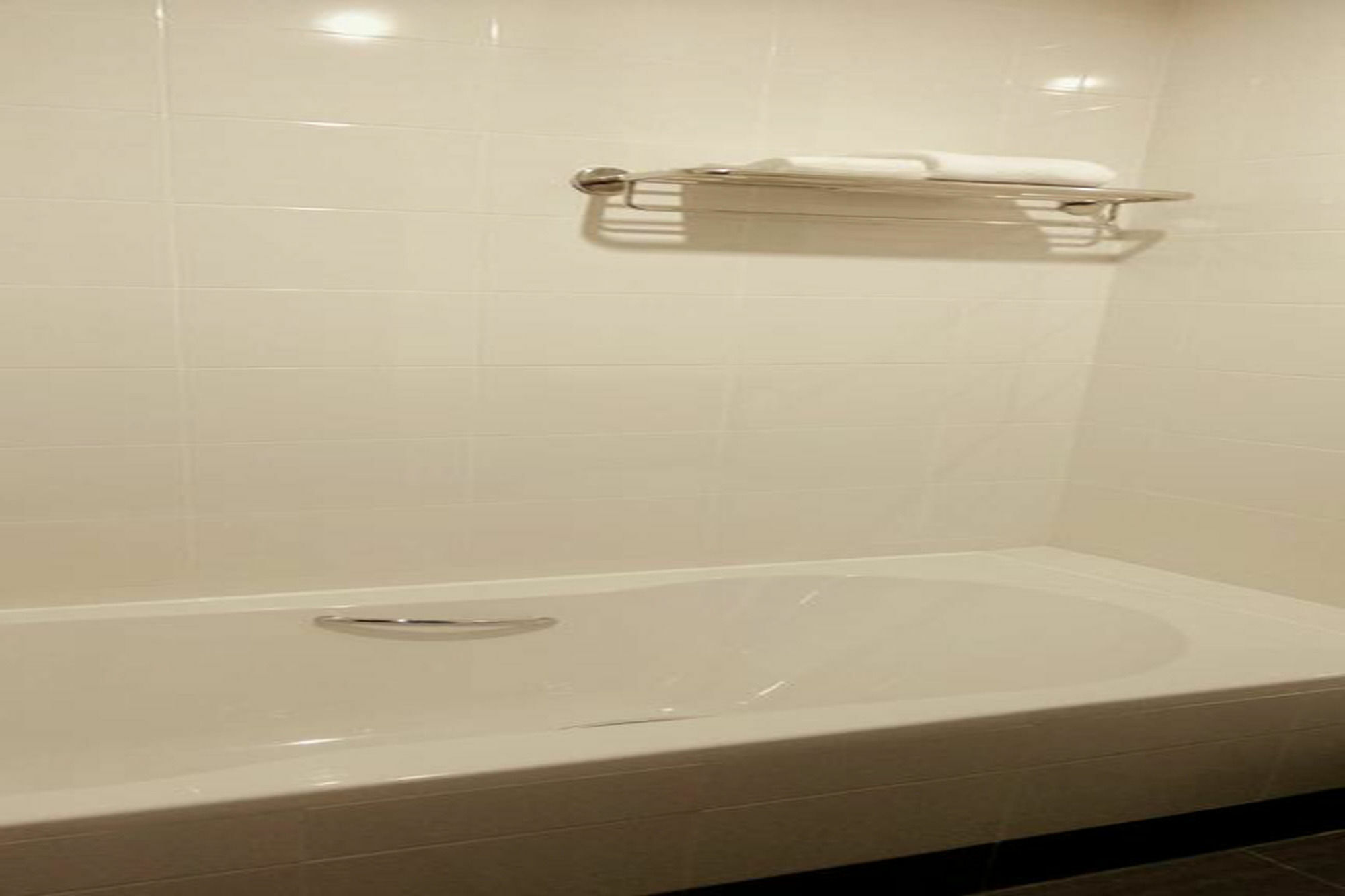 Winner Sriracha Serviced Apartment Si Racha Exterior foto