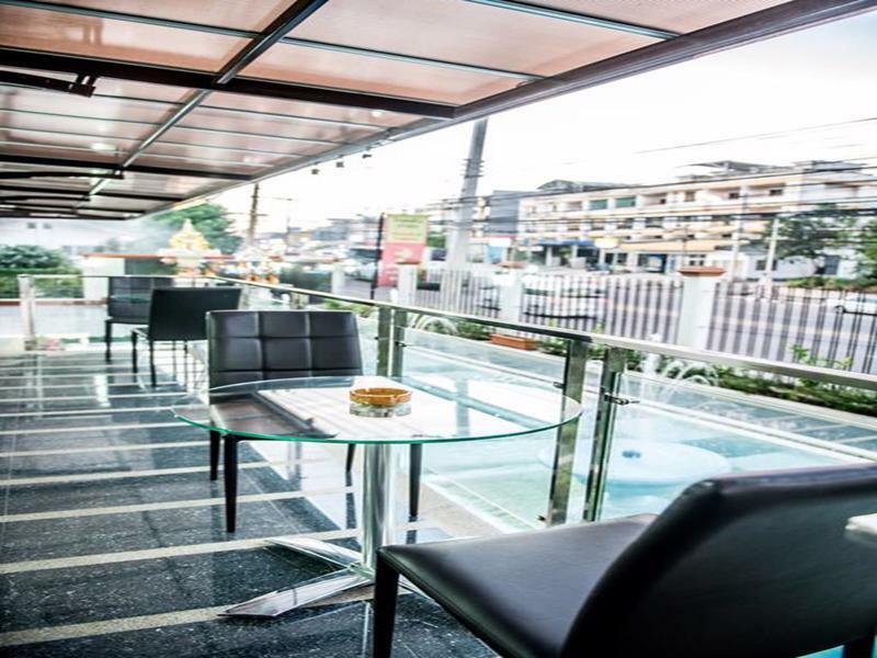 Winner Sriracha Serviced Apartment Si Racha Exterior foto