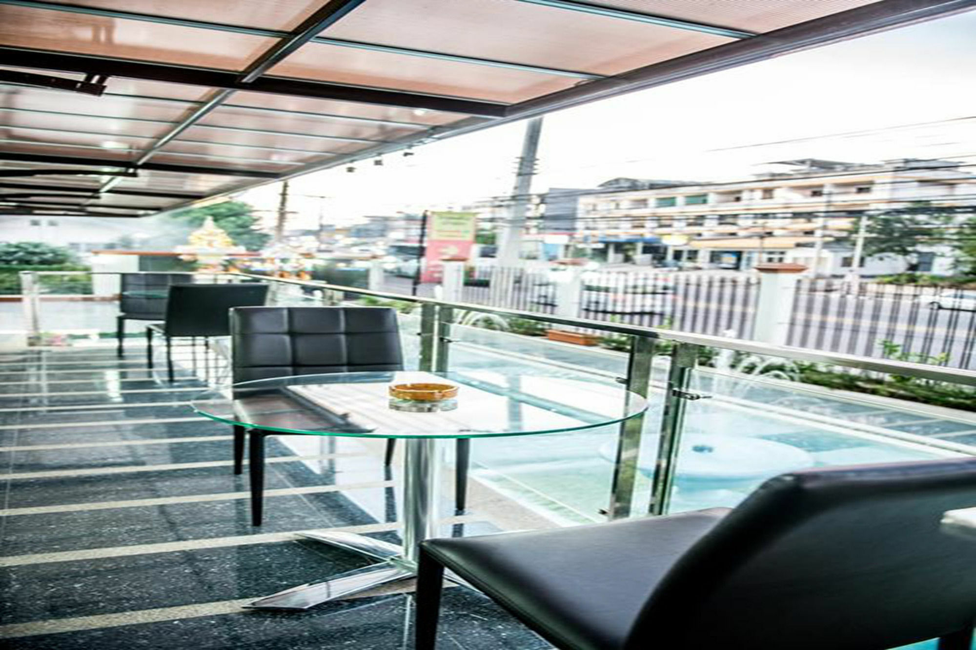 Winner Sriracha Serviced Apartment Si Racha Exterior foto