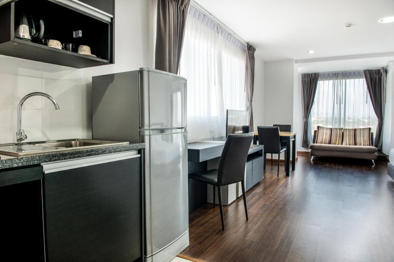 Winner Sriracha Serviced Apartment Si Racha Exterior foto